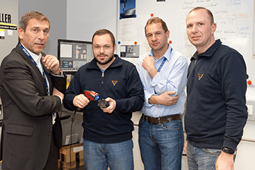 Test-Fuchs employees with TDM consultant.